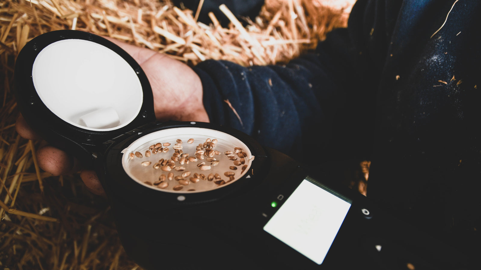 Benefits of tracking grain quality, instantly. Grain growers & livestock farmers.